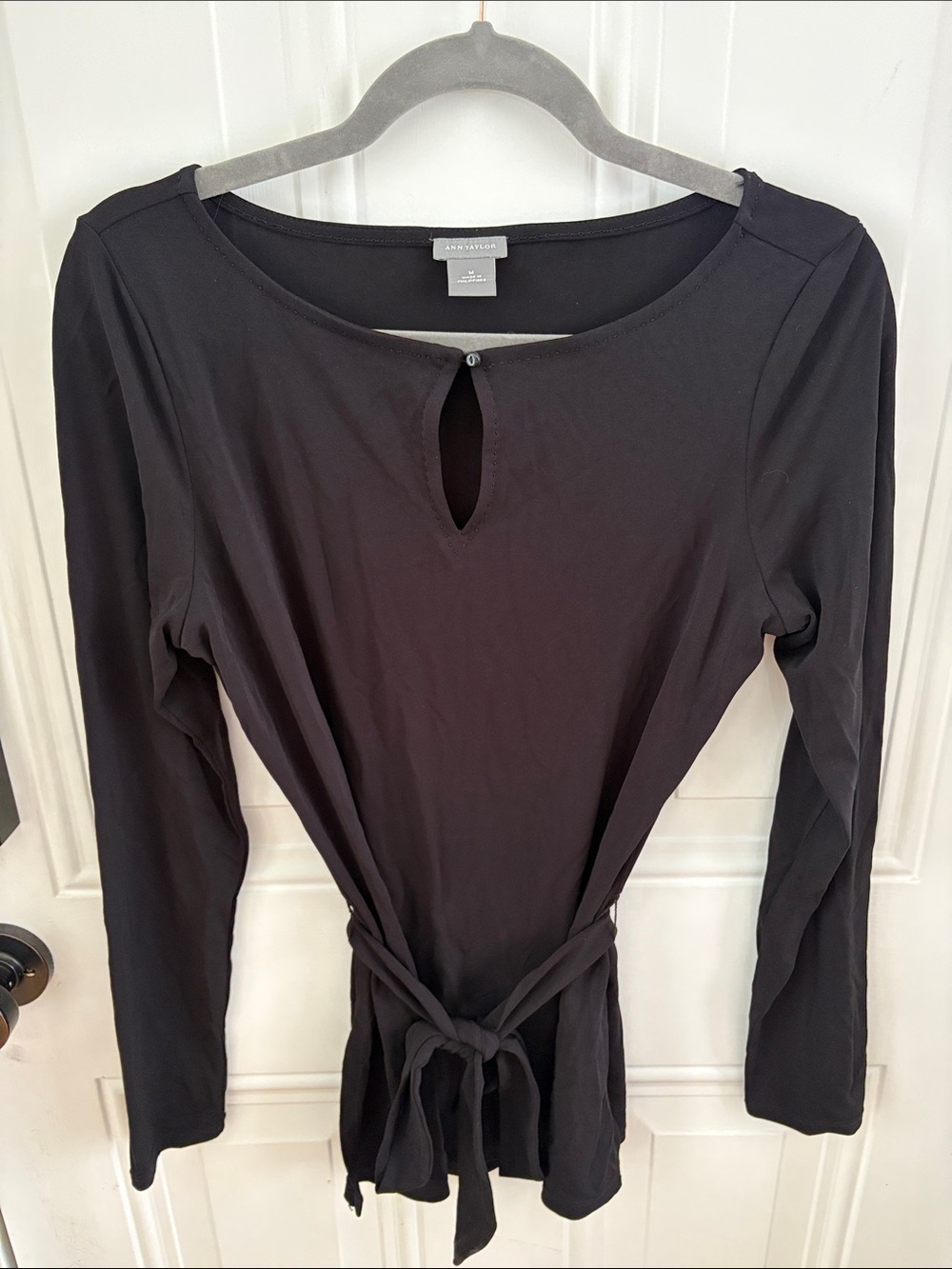 Ann Taylor Black Long Sleeve Keyhole Tie-Waist Top
